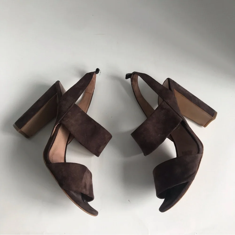 Madewell Octavia Tassel Sandal. Size 8